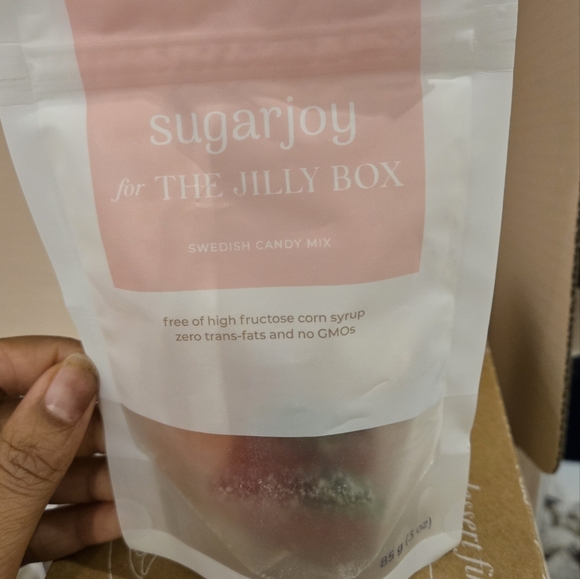 Winter Jilly Box Items - Picture 8 of 8